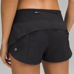 Lululemon Low Rise Speed Up Shorts In black, Size 8